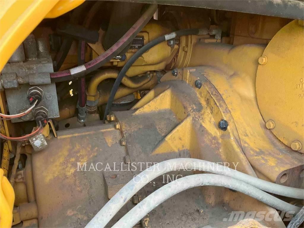 CAT 140 M2 Grejdry