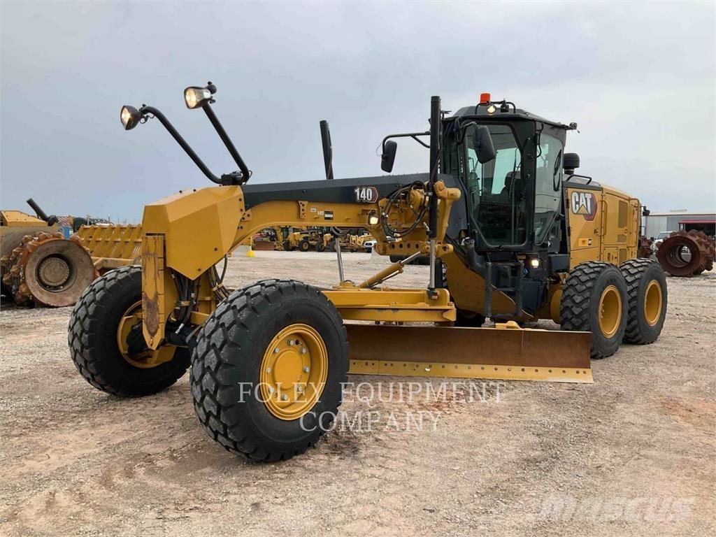CAT 14015AWD Grejdry