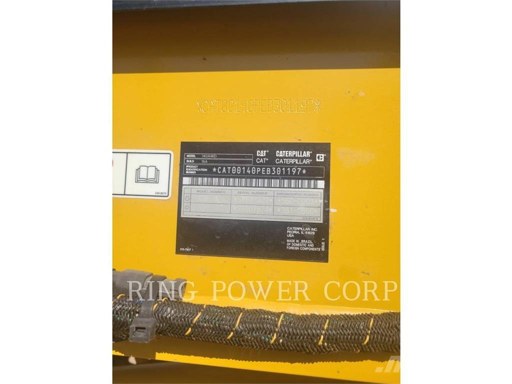 CAT 140AWD CS Grejdry