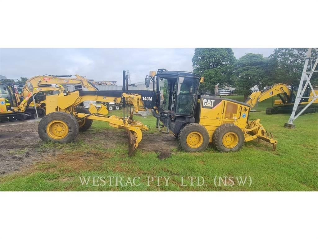 CAT 140M Grejdry