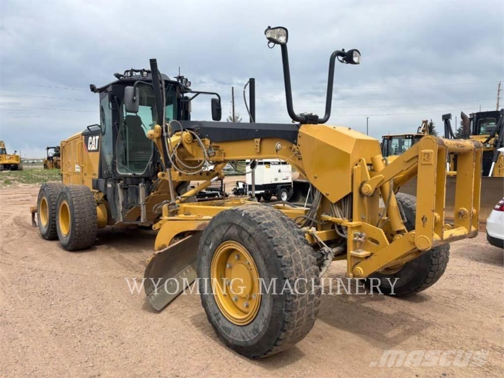 CAT 140M 2 Grejdry