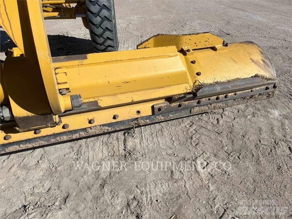 CAT 140M VHP+ Grejdry