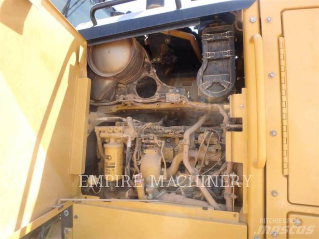 CAT 140M2 Grejdry