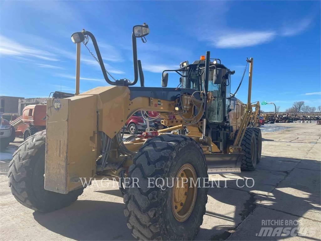 CAT 140M2 AWD Grejdry