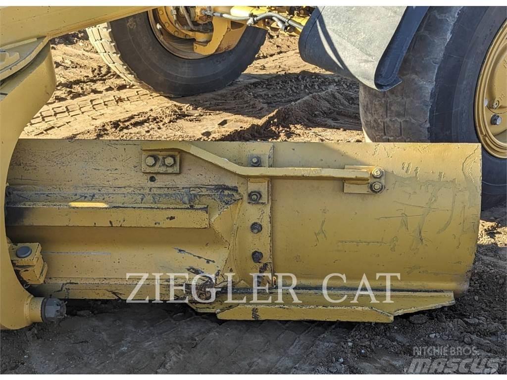 CAT 140M2AWD Grejdry