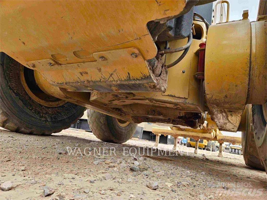 CAT 140M3 Grejdry