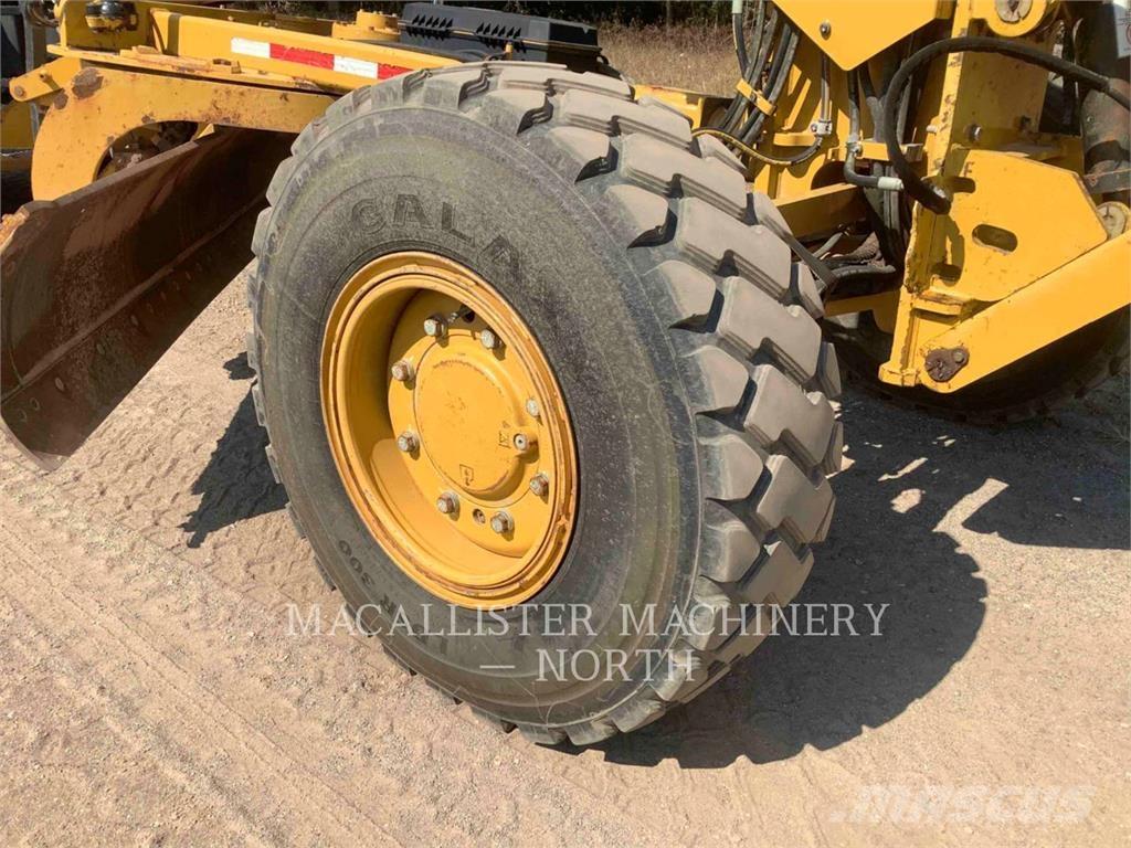 CAT 140M3 AWD Grejdry