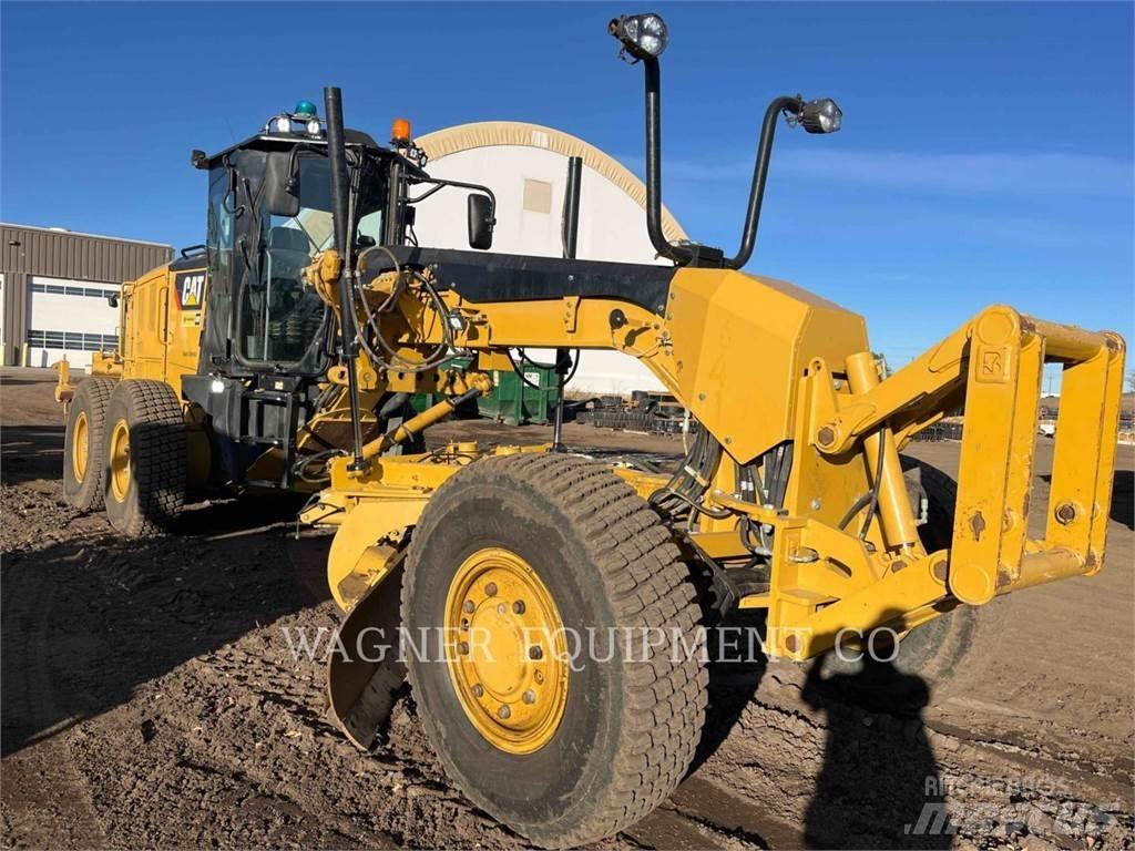 CAT 140M3 AWD Grejdry