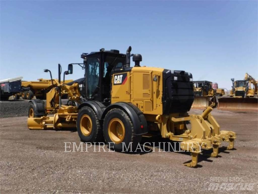CAT 140M3 AWD Grejdry