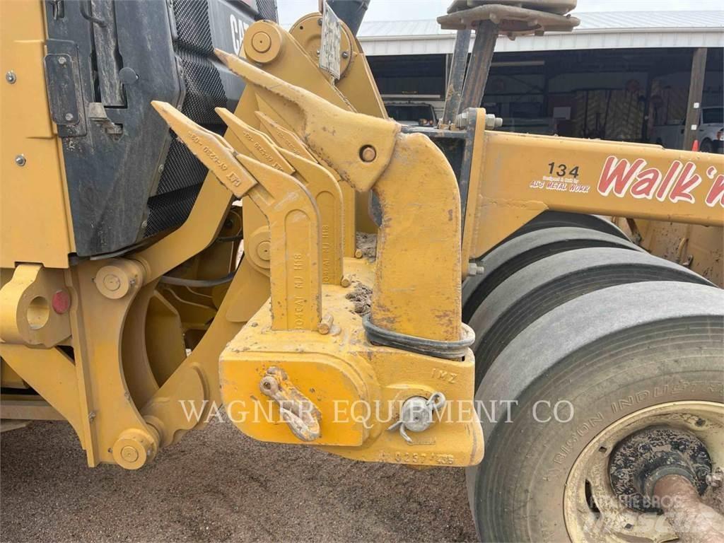 CAT 140M3 AWD Grejdry