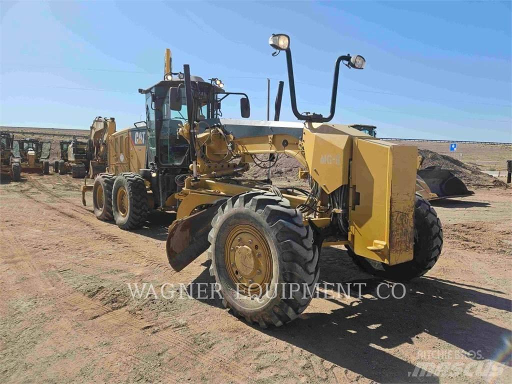 CAT 140M3 AWD Grejdry
