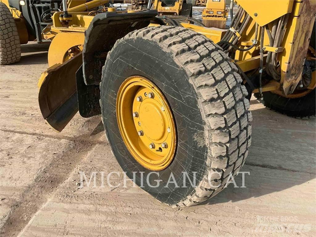 CAT 140M3 AWD Grejdry