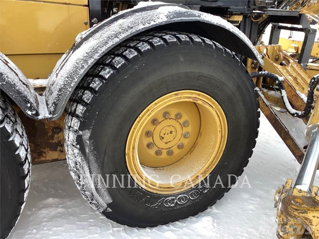 CAT 140M3 AWD Grejdry