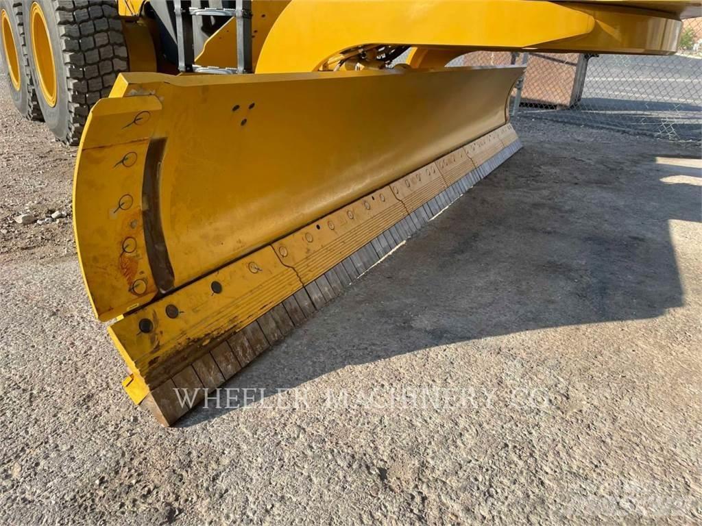 CAT 150 AWD Grejdry