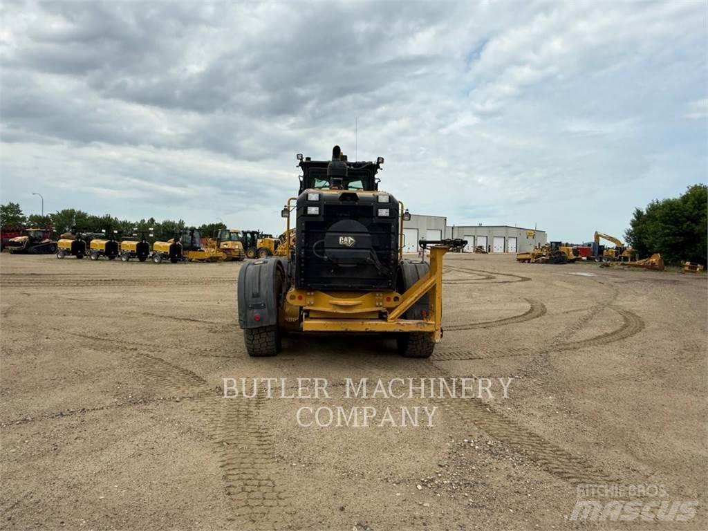 CAT 150 AWD Grejdry