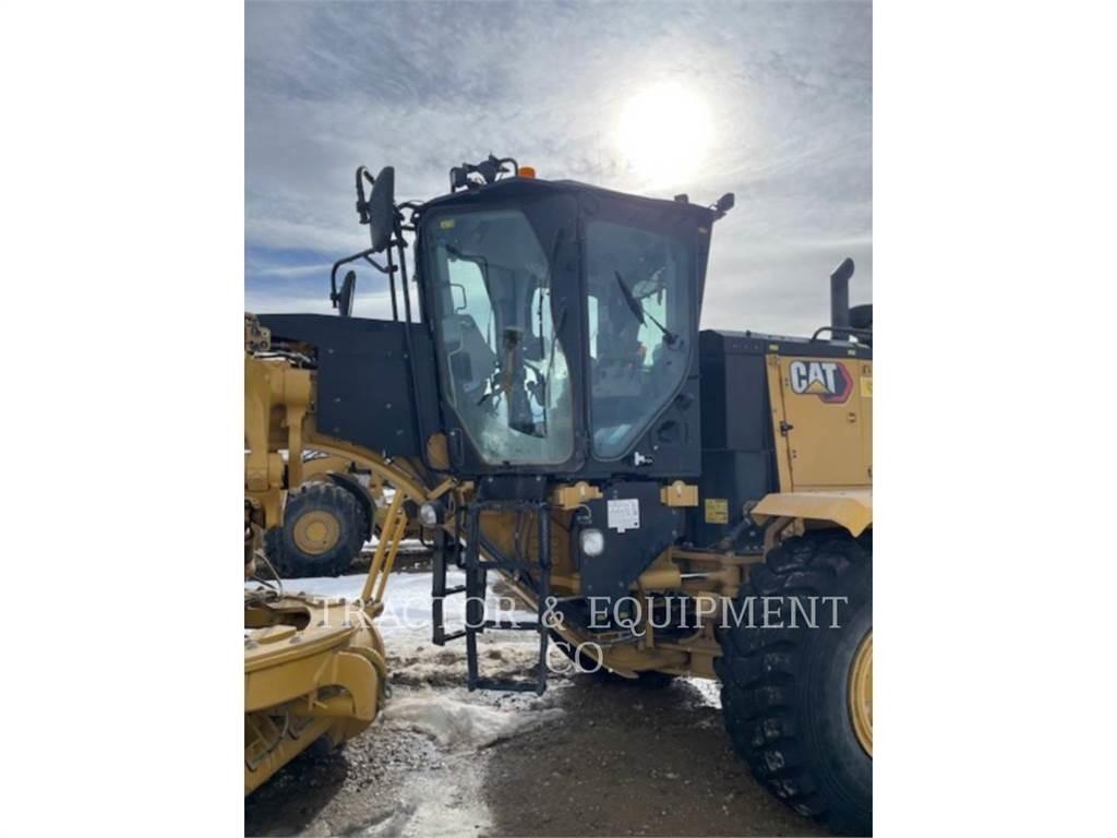 CAT 16 Grejdry