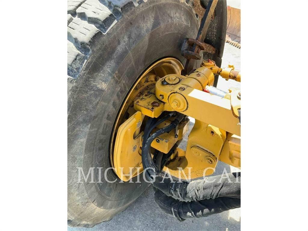 CAT 160M3 AWD Grejdry