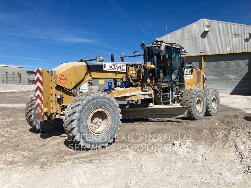 CAT 16M Grejdry