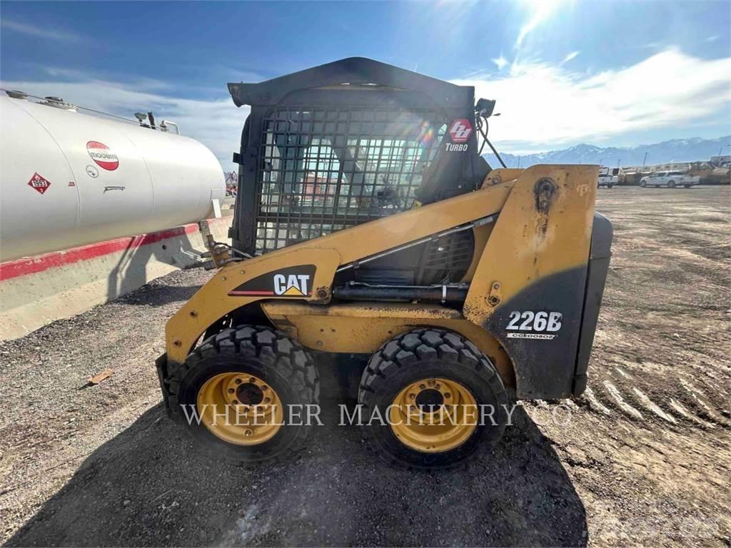 CAT 226B MA11 Smykem řízené nakladače