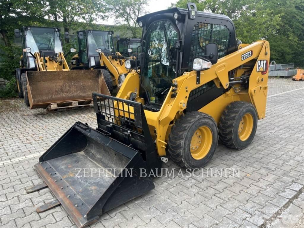 CAT 226D Smykem řízené nakladače