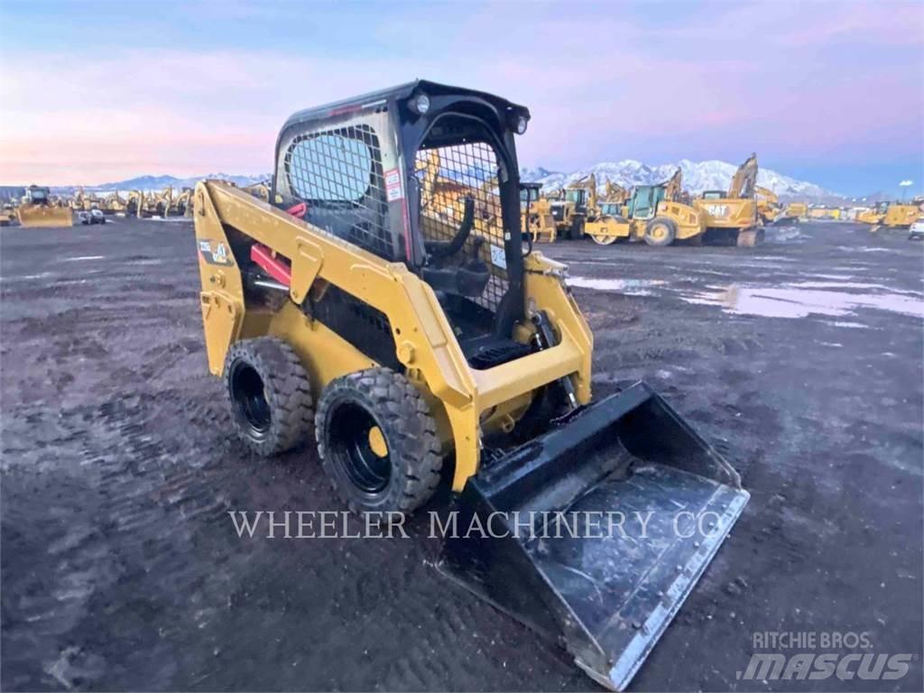 CAT 226D C1-H2 Smykem řízené nakladače