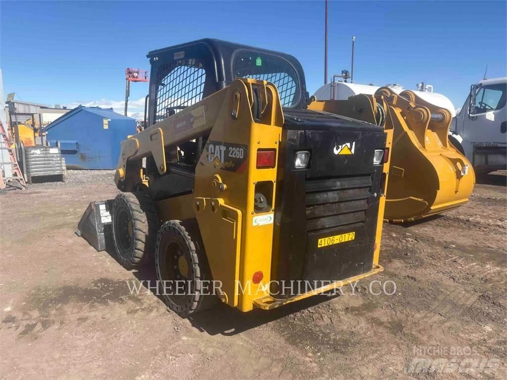 CAT 226D C1-H2 Smykem řízené nakladače