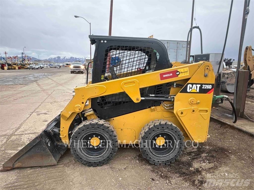 CAT 226D C1-H2 Smykem řízené nakladače