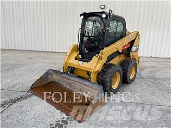 CAT 236D Smykem řízené nakladače