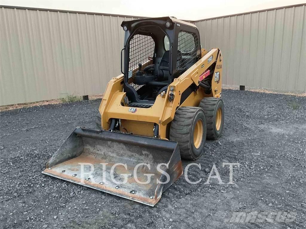 CAT 236D Smykem řízené nakladače