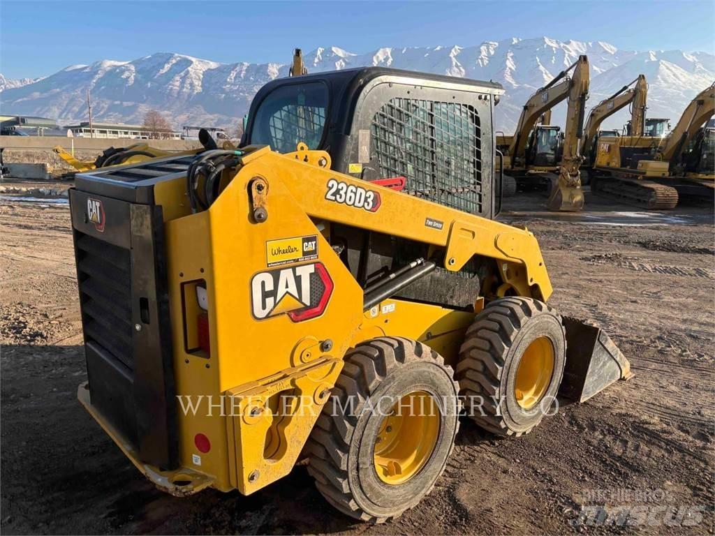 CAT 236D3 C3H2 Smykem řízené nakladače