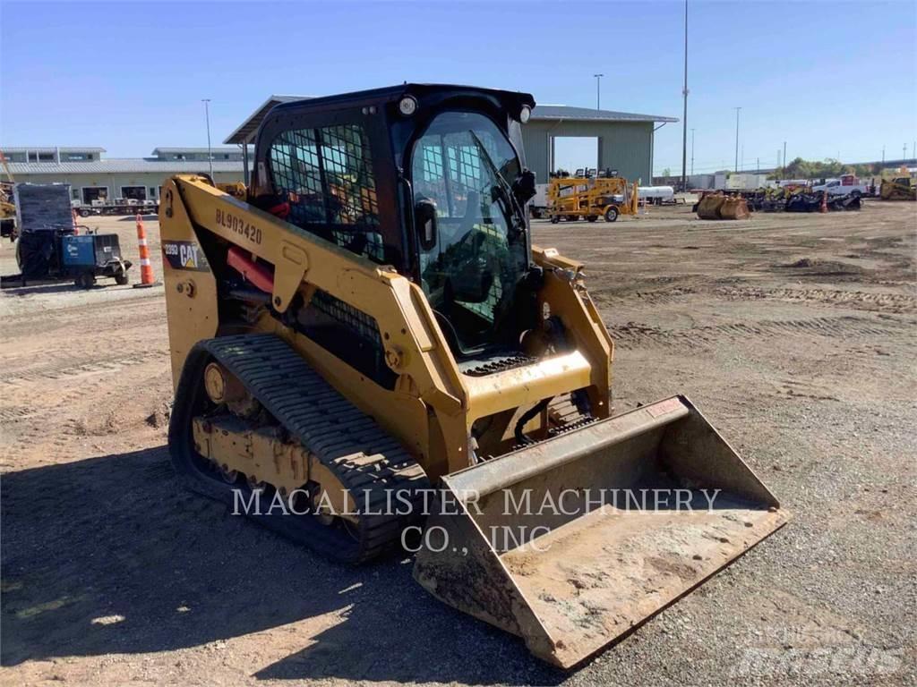 CAT 239D Pásové nakladače
