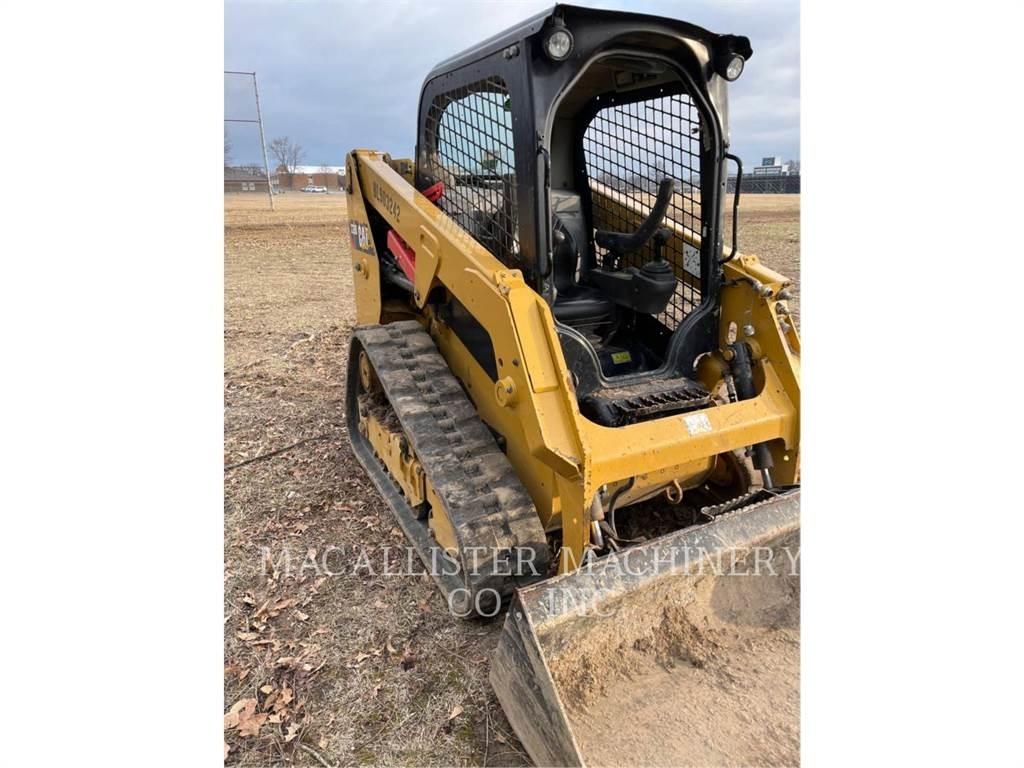 CAT 239D Pásové nakladače
