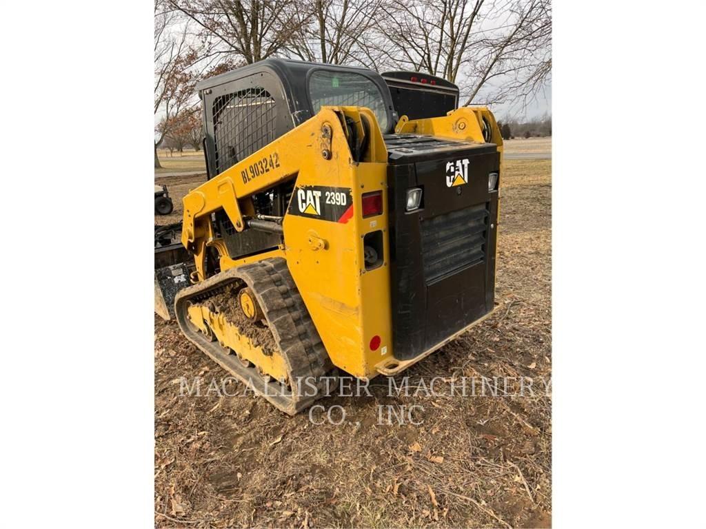 CAT 239D Pásové nakladače