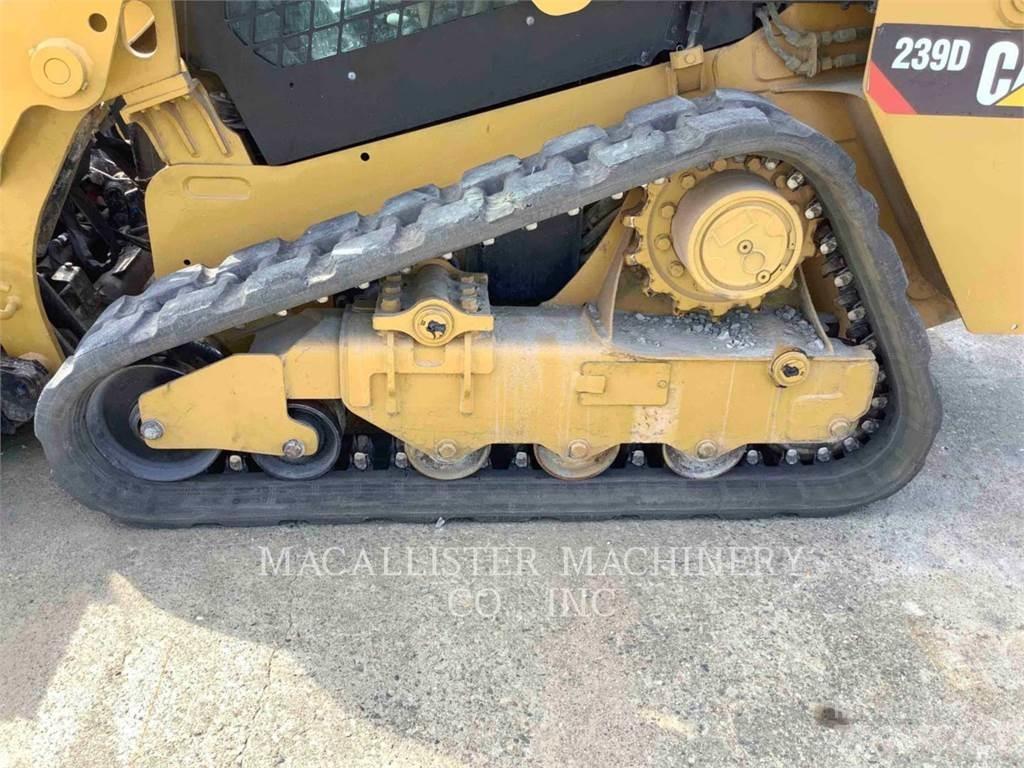 CAT 239D Pásové nakladače