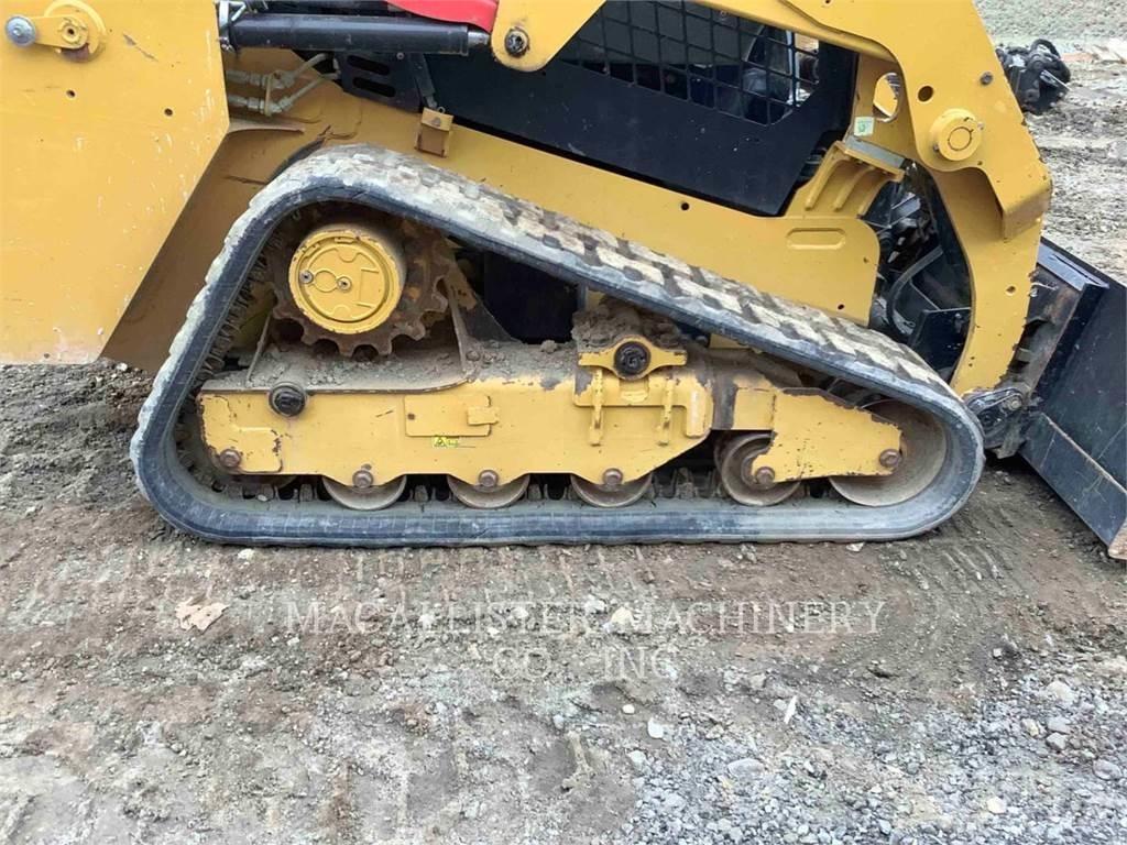 CAT 239D Pásové nakladače