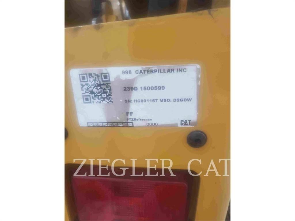 CAT 239D3 Pásové nakladače