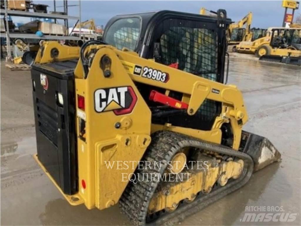 CAT 239D3 Smykem řízené nakladače