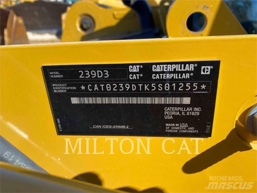 CAT 239D3 Pásové nakladače