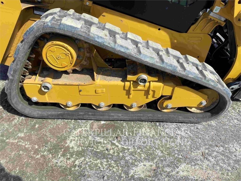 CAT 239D3 Pásové nakladače