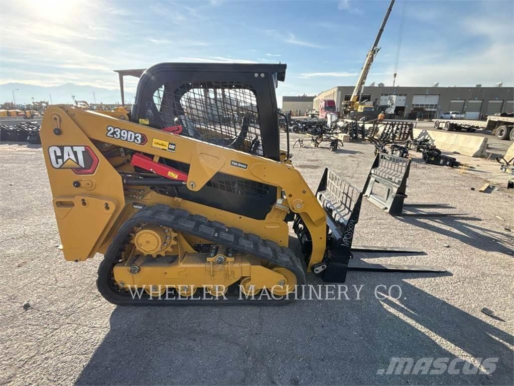 CAT 239D3 C1H2 Pásové nakladače