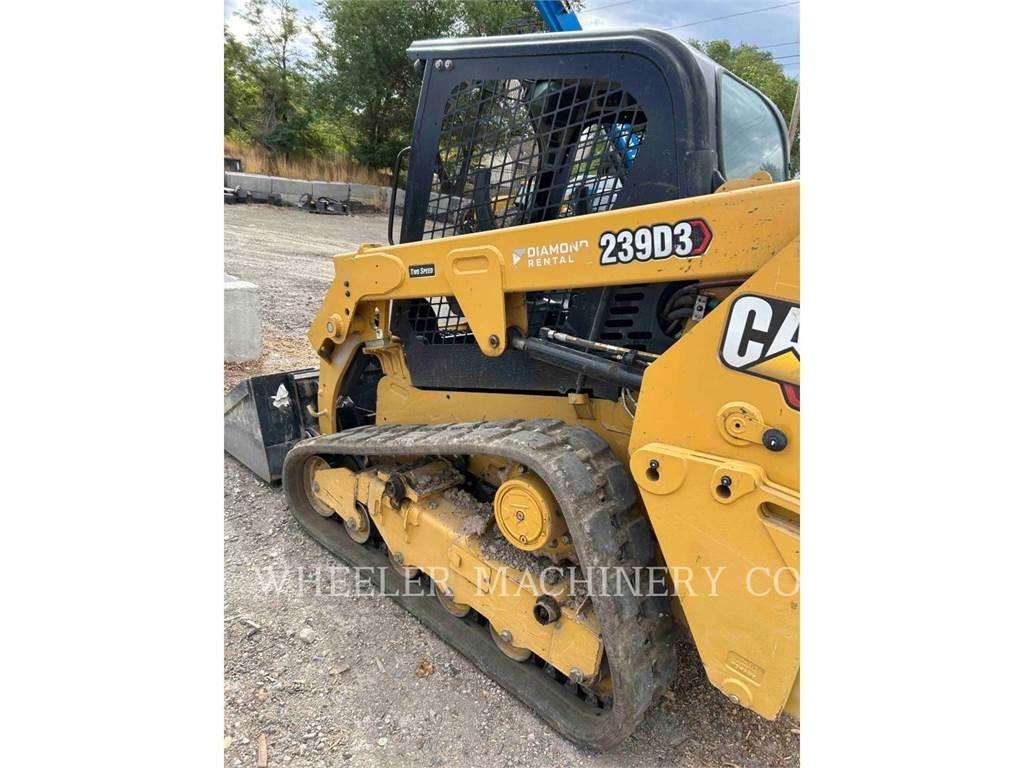 CAT 239D3 C1H2 Pásové nakladače