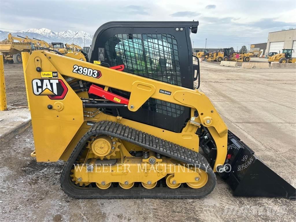 CAT 239D3 C3H2 Pásové nakladače