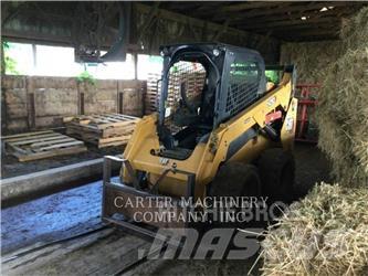 CAT 242D3 Smykem řízené nakladače