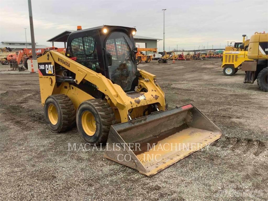CAT 246D Smykem řízené nakladače