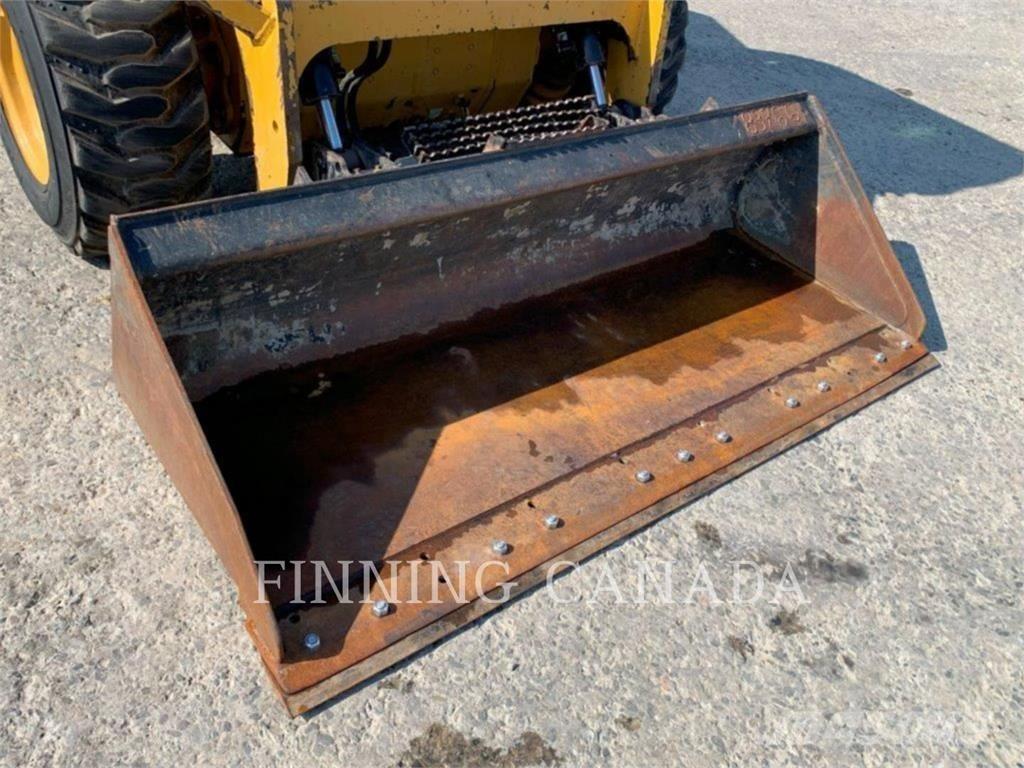 CAT 246D Smykem řízené nakladače