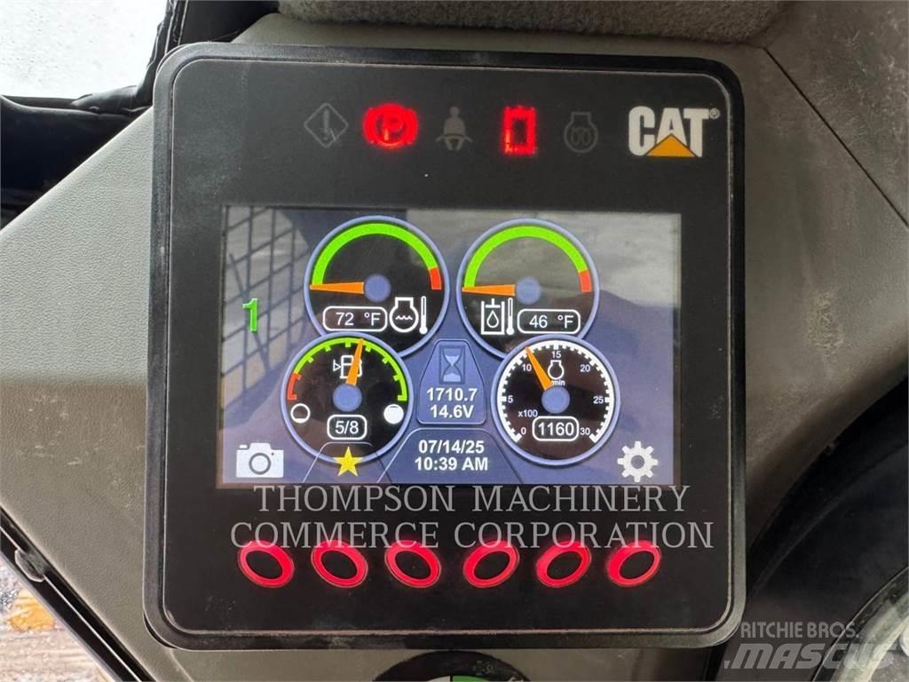 CAT 246D3 Smykem řízené nakladače