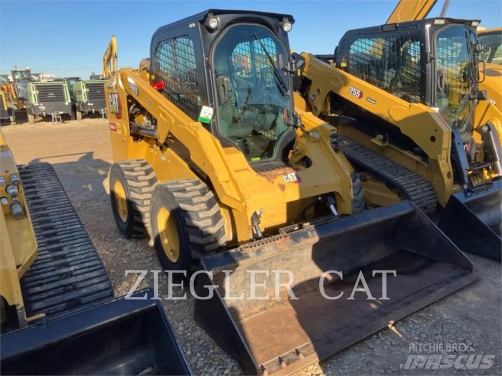 CAT 246D3 Smykem řízené nakladače