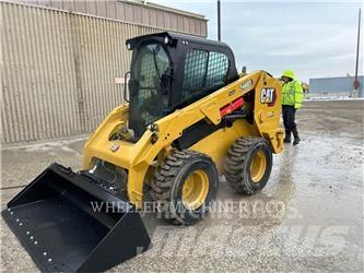 CAT 246D3 C3H2 Smykem řízené nakladače