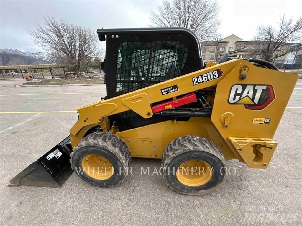 CAT 246D3 C3HF Smykem řízené nakladače