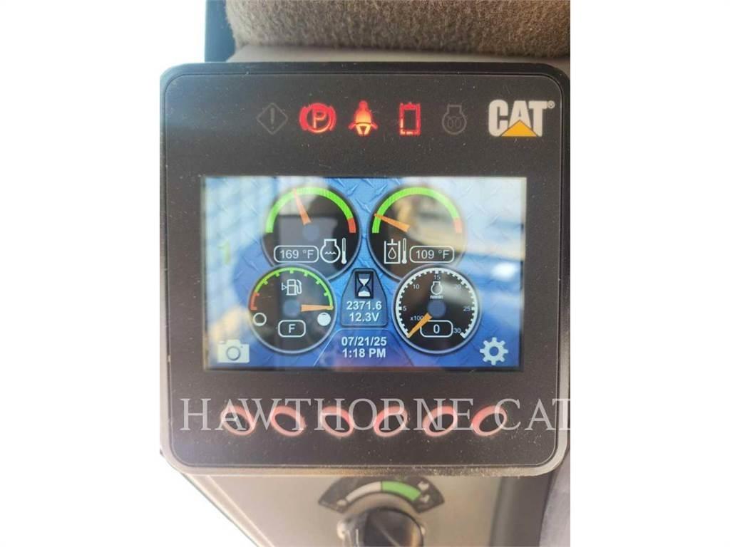CAT 246D3H2O Smykem řízené nakladače